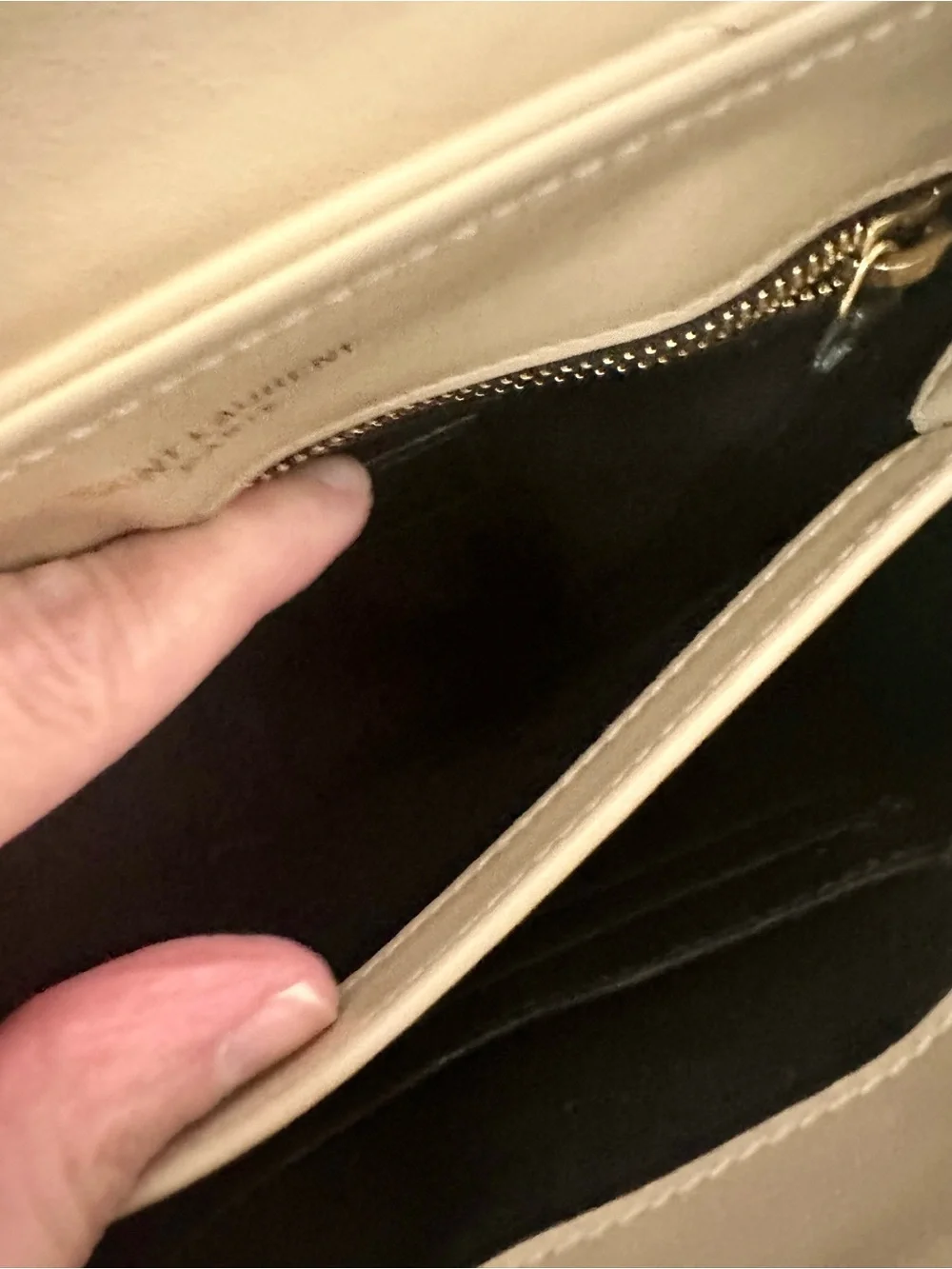 Saint Laurent no callouts